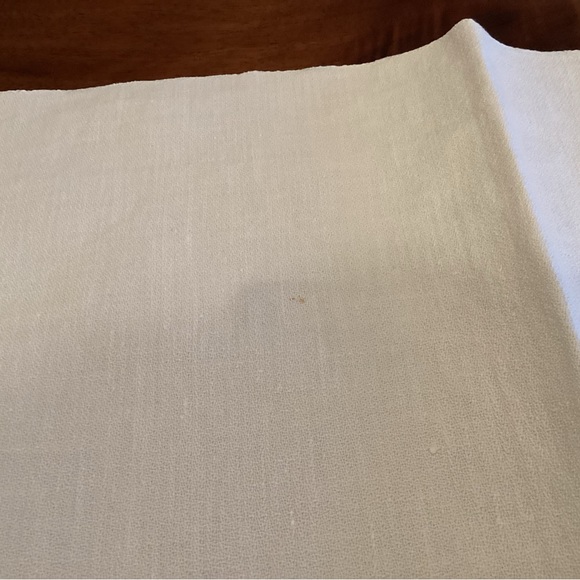 Vintage Linen Cutwork Table Runner - Picture 4 of 4